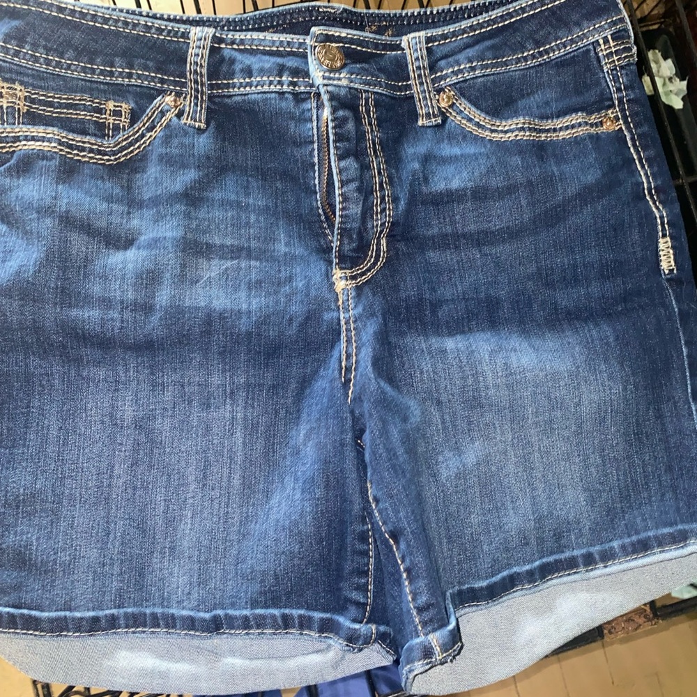 Women’s shorts